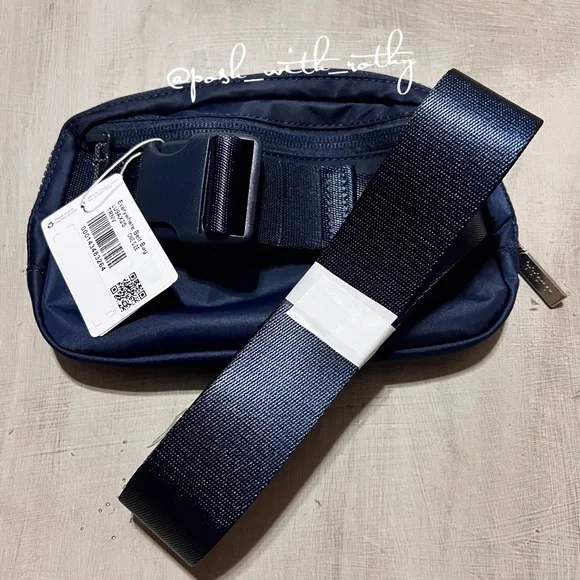 🍋Lululemon Everywhere Belt Bag, NWT - Picture 9 of 11